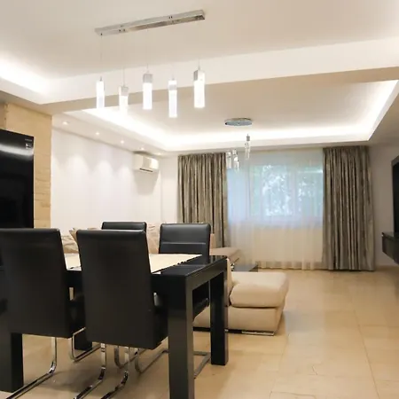 Bulevardul Decebal Bukarest